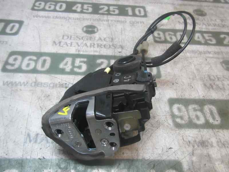 Recambio de cerradura puerta trasera izquierda para toyota rav 4 referencia OEM IAM 6906033120  