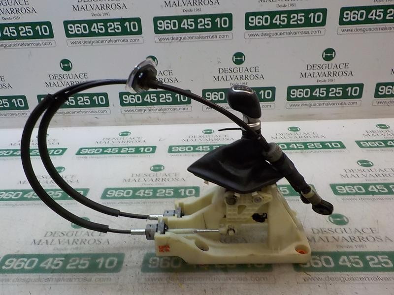 Recambio de palanca cambio para hyundai i20 klass referencia OEM IAM 43700C83104X  