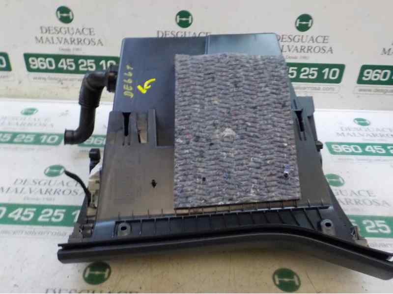 Recambio de guantera para peugeot 308 active referencia OEM IAM 16108048ZD  