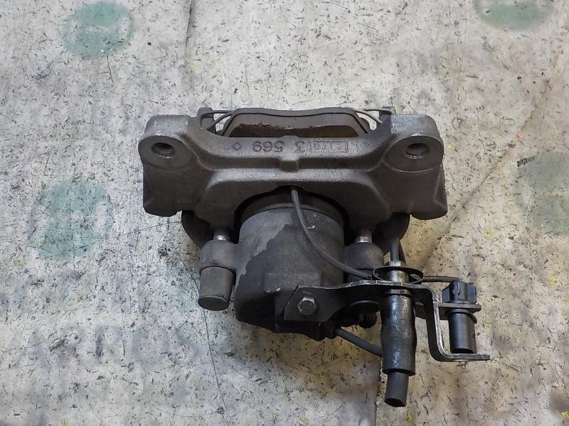 Recambio de pinza freno delantera derecha para audi a6 berlina (4f2) 2.0 tdi referencia OEM IAM 4B0615124  