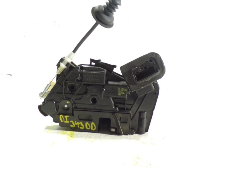 Recambio de cerradura puerta delantera derecha para skoda fabia combi 1.2 tsi referencia OEM IAM 5G1837016C 6V1837016A 