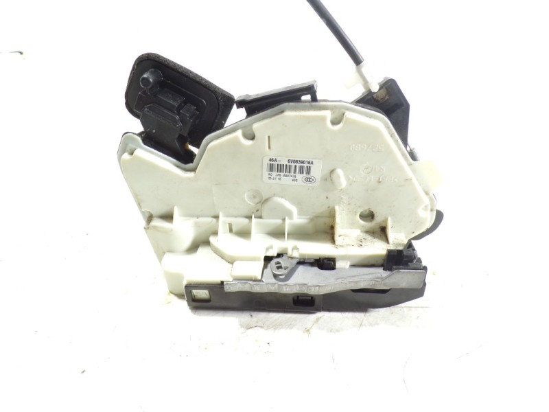 Recambio de cerradura puerta trasera derecha para skoda fabia combi 1.2 tsi referencia OEM IAM 5G4839016D 6V0839016 