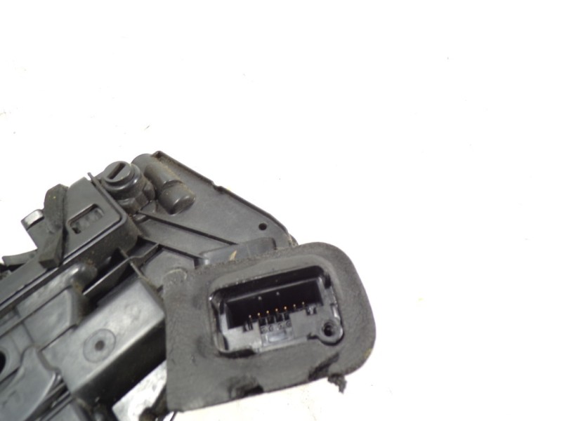 Recambio de cerradura puerta trasera izquierda para skoda fabia combi 1.2 tsi referencia OEM IAM 5G4839015D 6V0839015A 