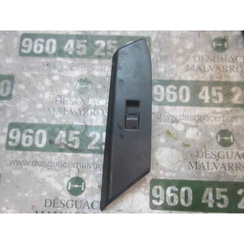 Recambio de mando elevalunas delantero derecho para toyota rav 4 referencia OEM IAM 8481052030  