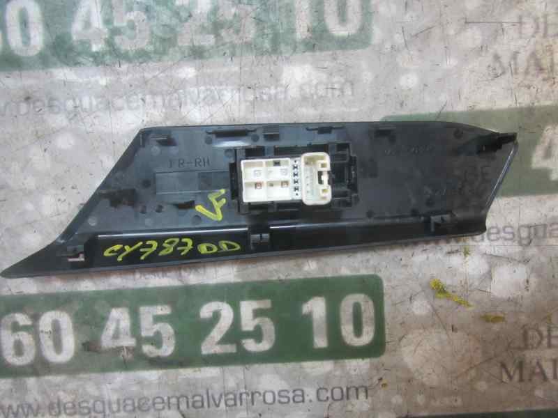 Recambio de mando elevalunas delantero derecho para toyota rav 4 referencia OEM IAM 8481052030  