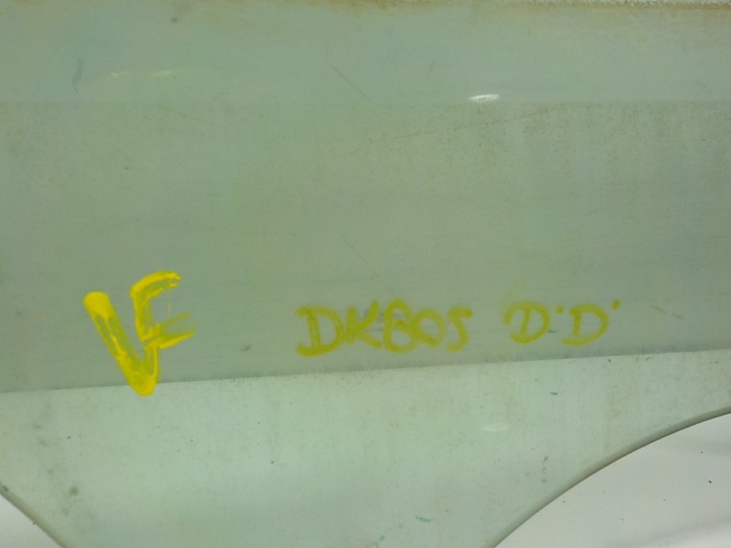 Recambio de cristal puerta delantero derecho para hyundai tucson tecno safe 2wd bluedrive referencia OEM IAM 82420D7020  