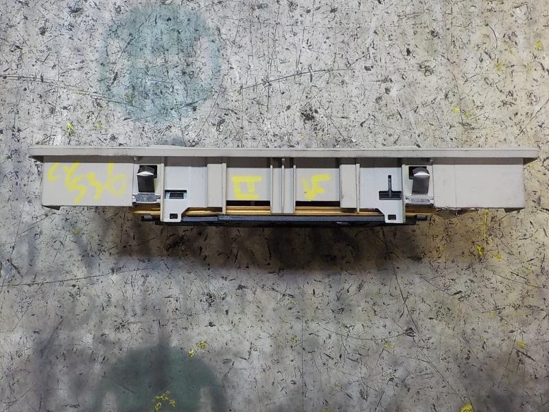 Recambio de piloto interior para audi a6 berlina (4f2) 2.0 tdi referencia OEM IAM 4L0947111B12T  