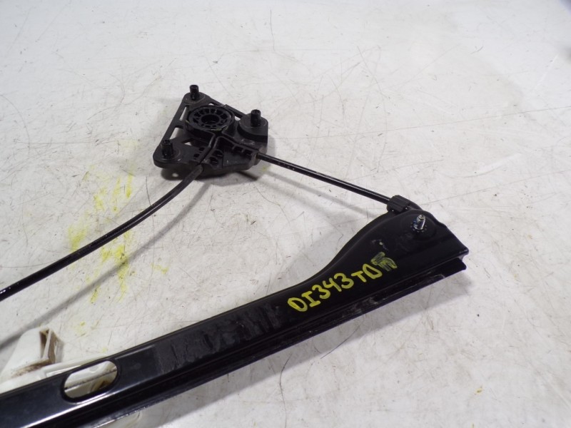 Recambio de elevalunas trasero derecho para skoda fabia combi 1.2 tsi referencia OEM IAM 6V0839462  