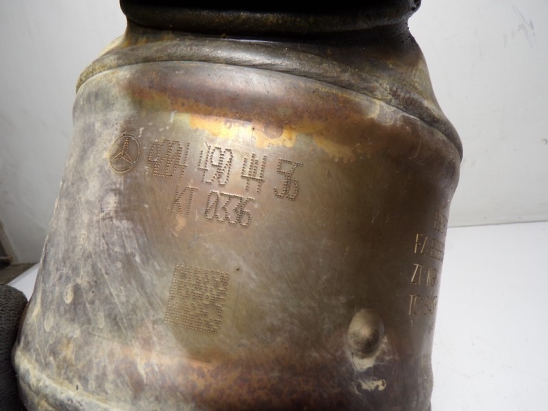 Recambio de catalizador para mercedes-benz clase c (w204) coupe 1.6 cat referencia OEM IAM A2741400408 A2044904456 