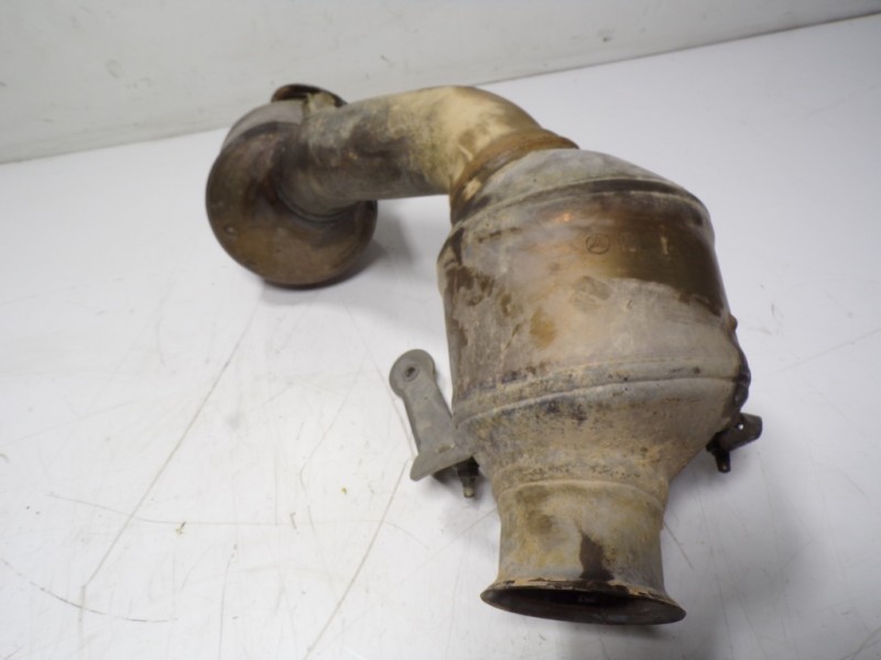 Recambio de catalizador para mercedes-benz clase c (w204) coupe 1.6 cat referencia OEM IAM A2741400408 A2044904456 