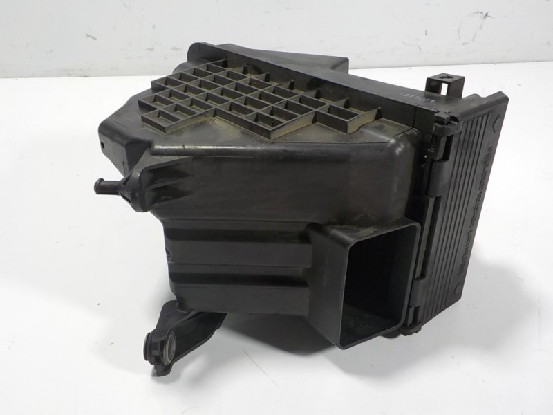 Recambio de filtro aire para hyundai tucson tecno safe 2wd bluedrive referencia OEM IAM 28110D3200 28110D3200 