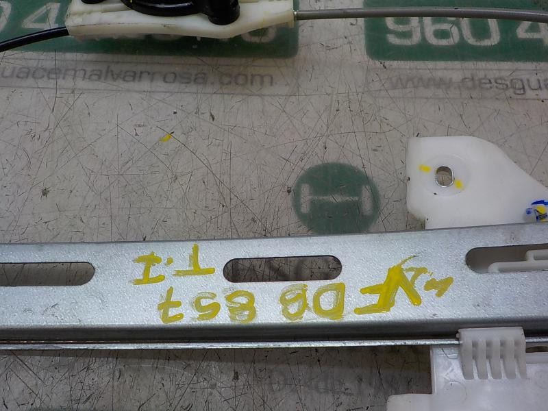 Recambio de elevalunas trasero izquierdo para hyundai i20 klass referencia OEM IAM 83403C7010 82450C7000 F00S1W2085