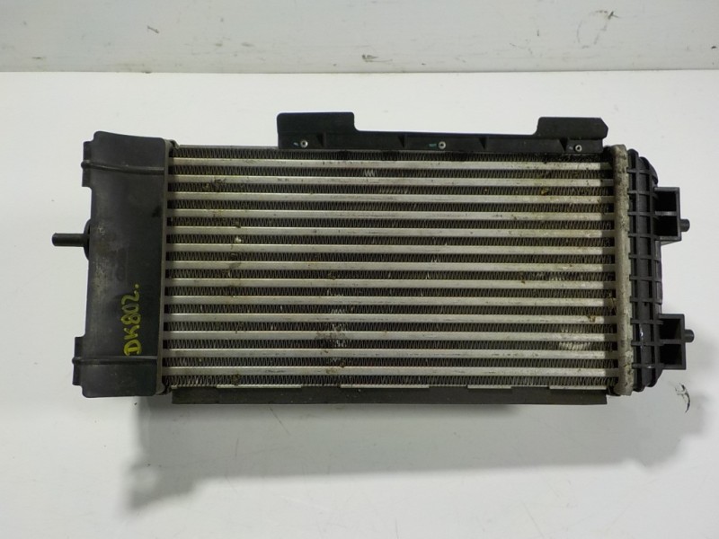 Recambio de intercooler para hyundai tucson tecno safe 2wd bluedrive referencia OEM IAM 282712F650 282702F650 