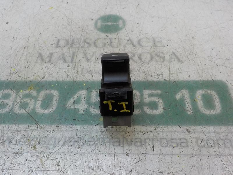 Recambio de mando elevalunas trasero izquierdo para hyundai i20 klass referencia OEM IAM 93580C70104X 93580C7010 