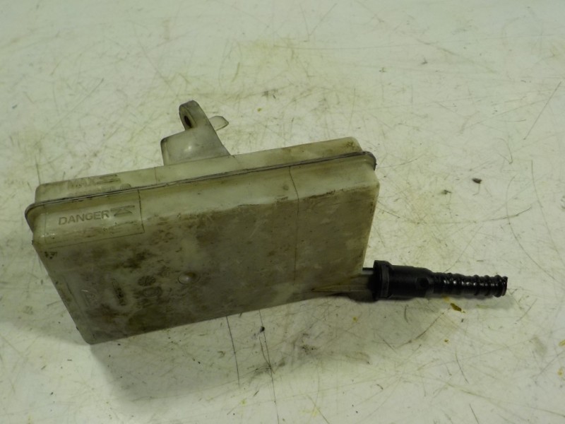 Recambio de deposito servo para citroën c4 picasso 2.0 hdi fap referencia OEM IAM 4635C3  