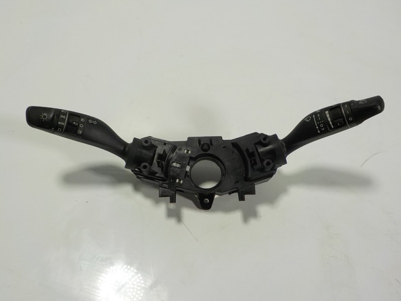Recambio de mando luces para hyundai tucson tecno safe 2wd bluedrive referencia OEM IAM 93403D3950 93403D3950 
