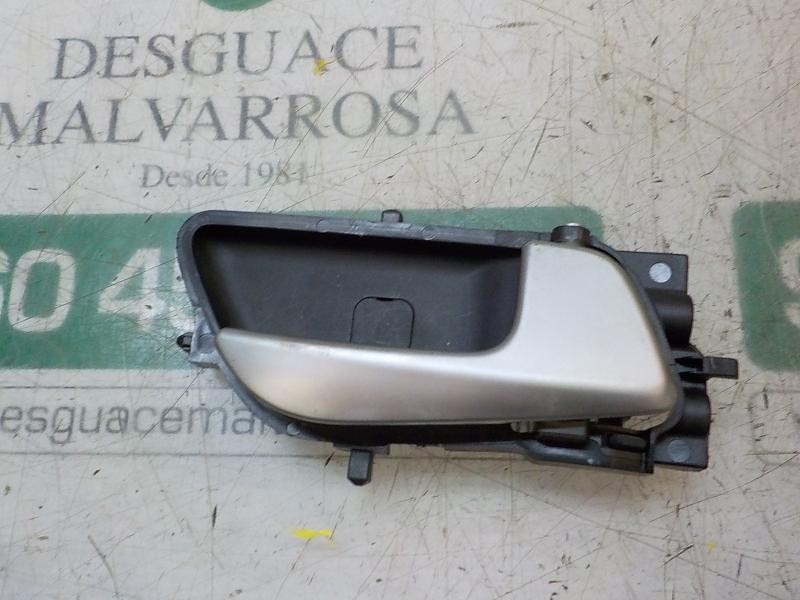 Recambio de maneta interior trasera derecha para hyundai i20 klass referencia OEM IAM 82620C8000SDH  