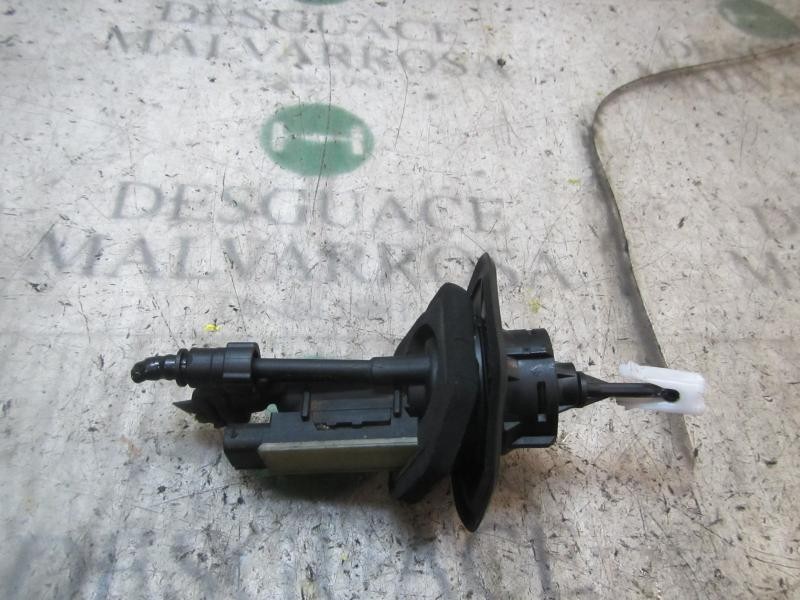 Recambio de bomba embrague para ford focus lim. (cb8) 1.6 tdci cat referencia OEM IAM 1863548  