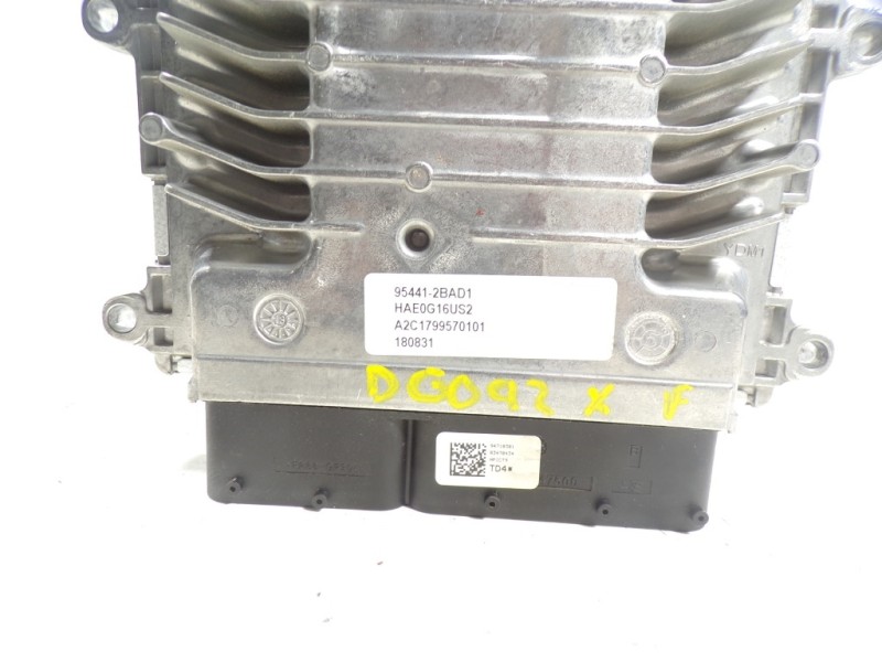 Recambio de centralita cambio automatico para hyundai ioniq hybrid referencia OEM IAM 954412BAD1 954412BAD1 A2C1799570101