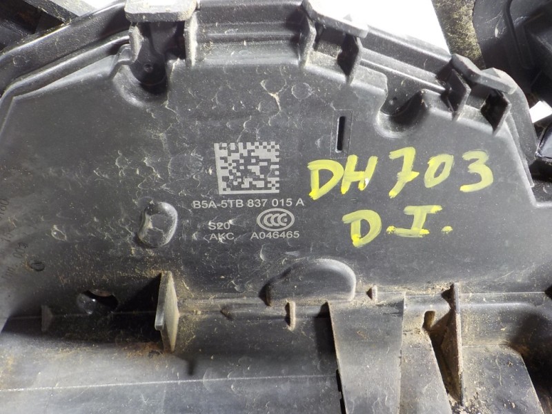 Recambio de cerradura puerta delantera izquierda para seat arona 1.0 tsi referencia OEM IAM 5TB837015A 5TB837015A 