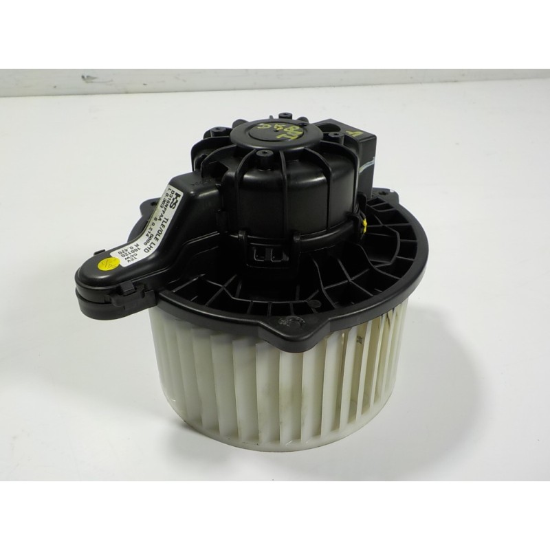 Recambio de motor calefaccion para hyundai tucson tecno safe 2wd bluedrive referencia OEM IAM 97113D7000 D316NFFAA 