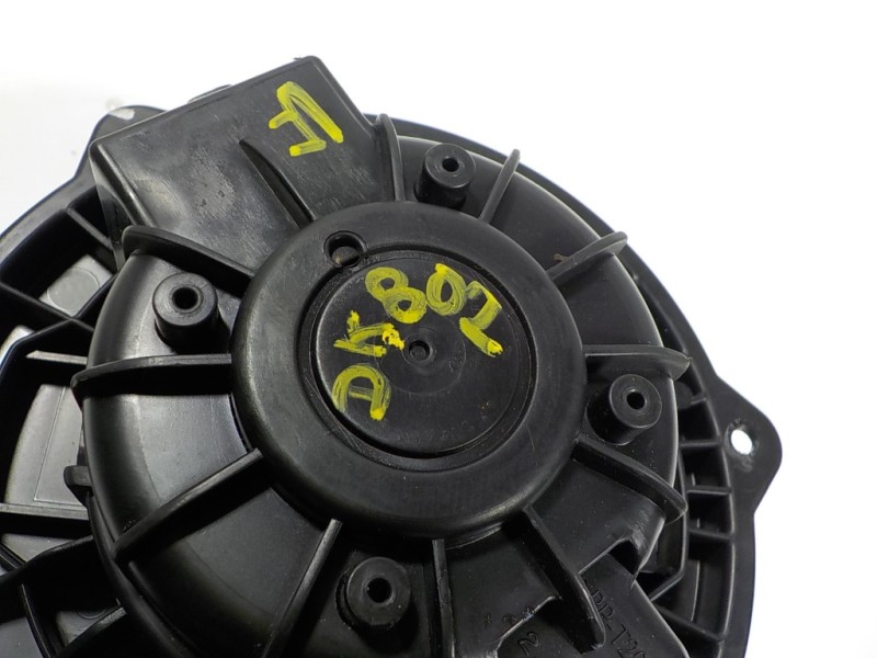 Recambio de motor calefaccion para hyundai tucson tecno safe 2wd bluedrive referencia OEM IAM 97113D7000 D316NFFAA 