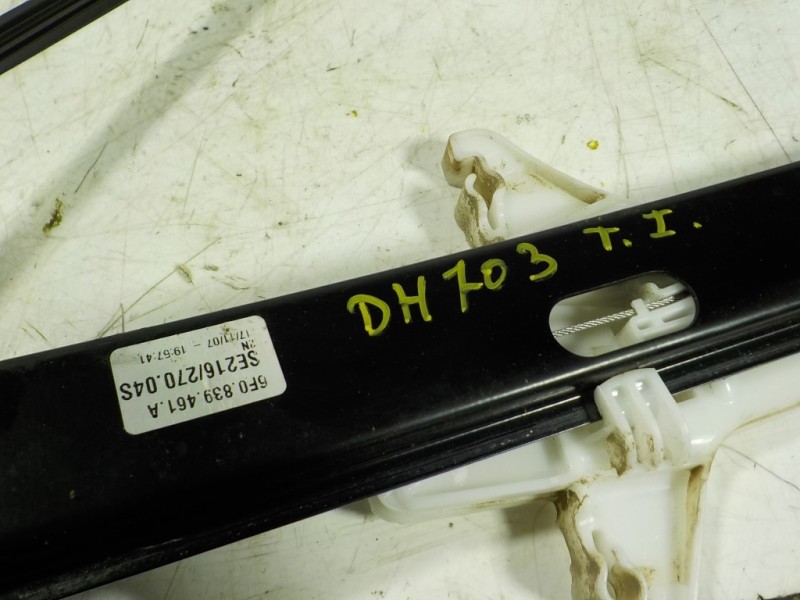 Recambio de elevalunas trasero izquierdo para seat arona 1.0 tsi referencia OEM IAM 6F0839461A 6F0839461A 