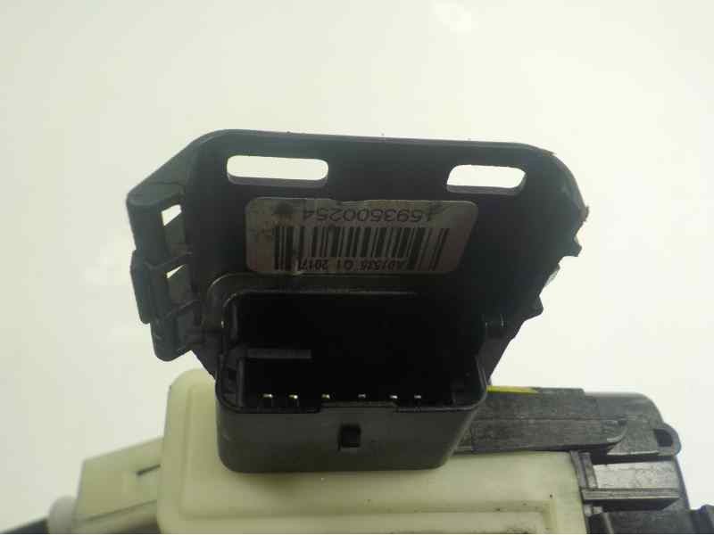 Recambio de cerradura puerta delantera derecha para peugeot partner kasten 1.6 16v hdi fap referencia OEM IAM   