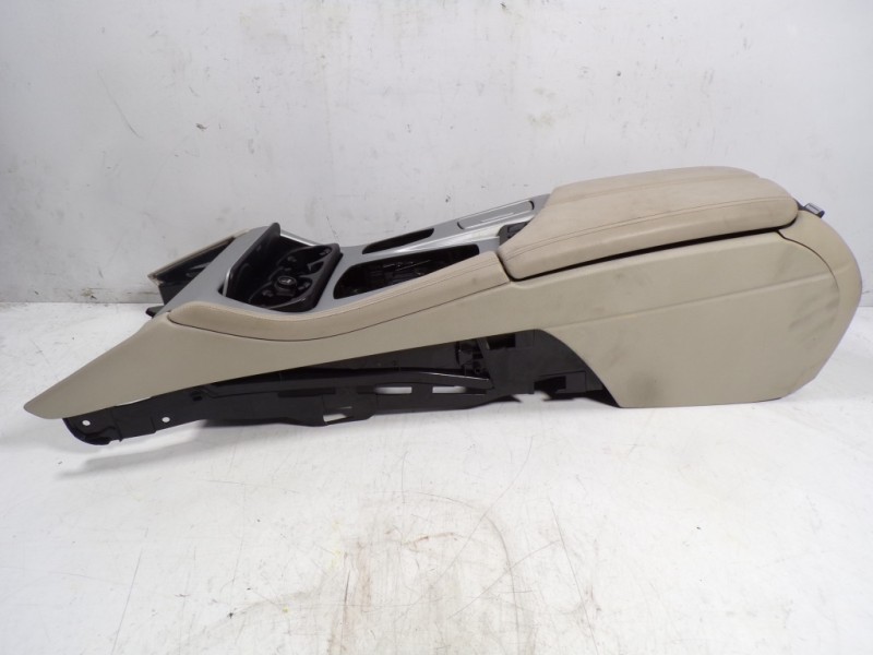 Recambio de apoyabrazos central para bmw serie 5 lim. (f10) 530d xdrive referencia OEM IAM 51169216868  