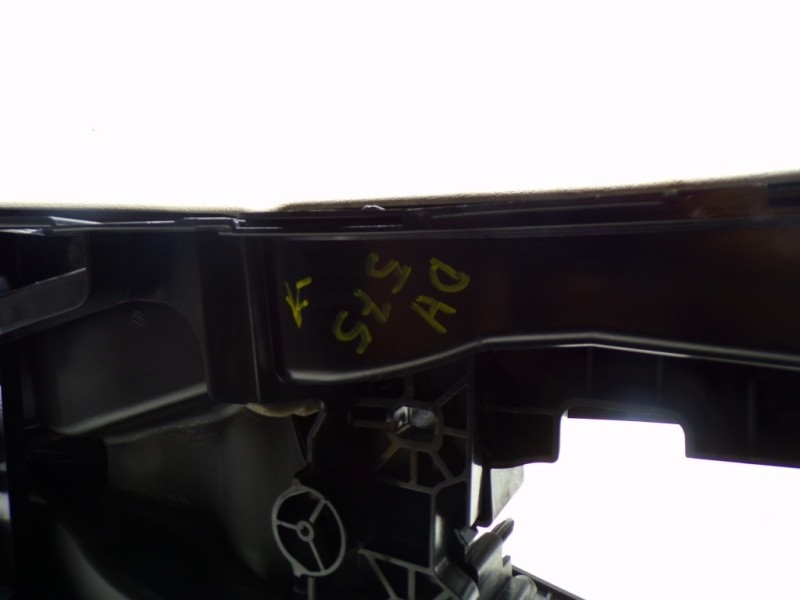 Recambio de apoyabrazos central para bmw serie 5 lim. (f10) 530d xdrive referencia OEM IAM 51169216868  