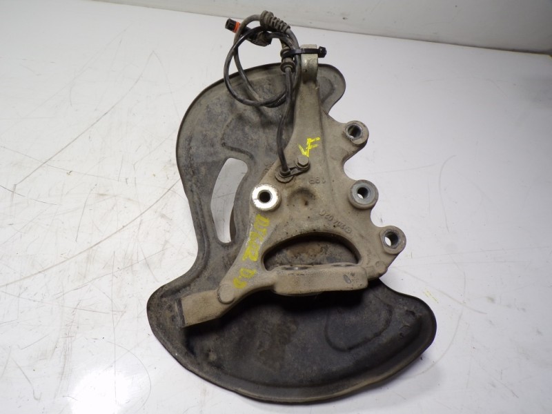 Recambio de mangueta delantera derecha para mercedes-benz clase c (w204) coupe 1.6 cat referencia OEM IAM A2043320201  