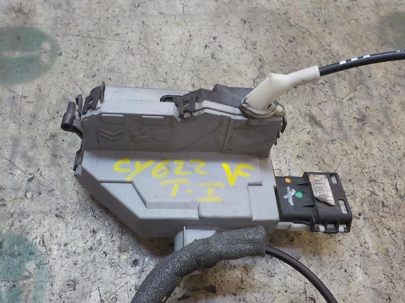 Recambio de cerradura puerta trasera izquierda para peugeot 308 sport referencia OEM IAM   