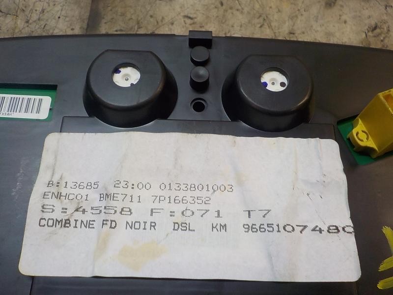 Recambio de cuadro instrumentos para peugeot 308 sport referencia OEM IAM   