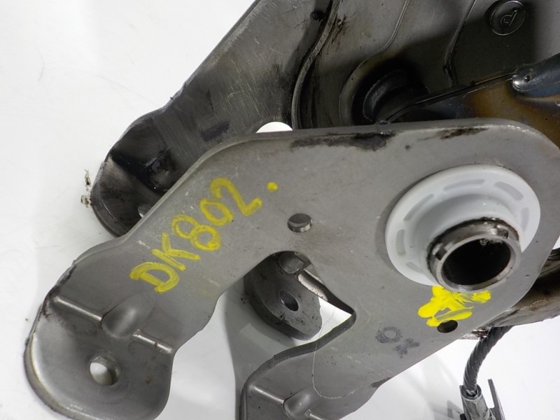 Recambio de palanca freno de mano para hyundai tucson tecno safe 2wd bluedrive referencia OEM IAM 59710D7100TRY  