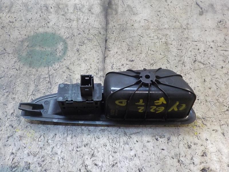 Recambio de mando elevalunas trasero derecho para peugeot 308 sport referencia OEM IAM   