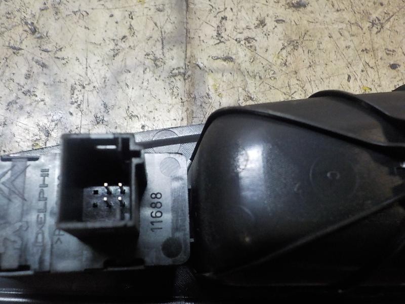 Recambio de mando elevalunas trasero derecho para peugeot 308 sport referencia OEM IAM   