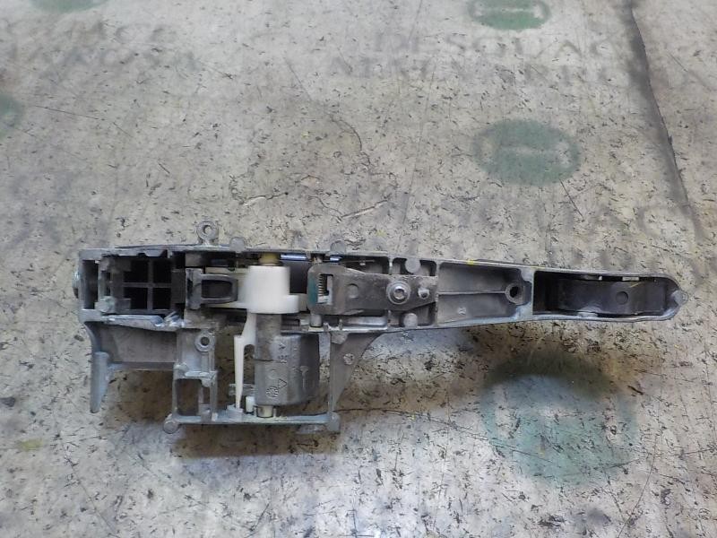 Recambio de maneta exterior delantera derecha para peugeot 308 sport referencia OEM IAM   