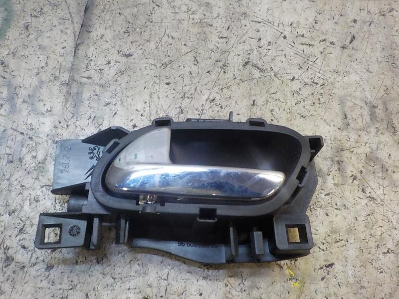 Recambio de maneta interior delantera izquierda para peugeot 308 sport referencia OEM IAM   