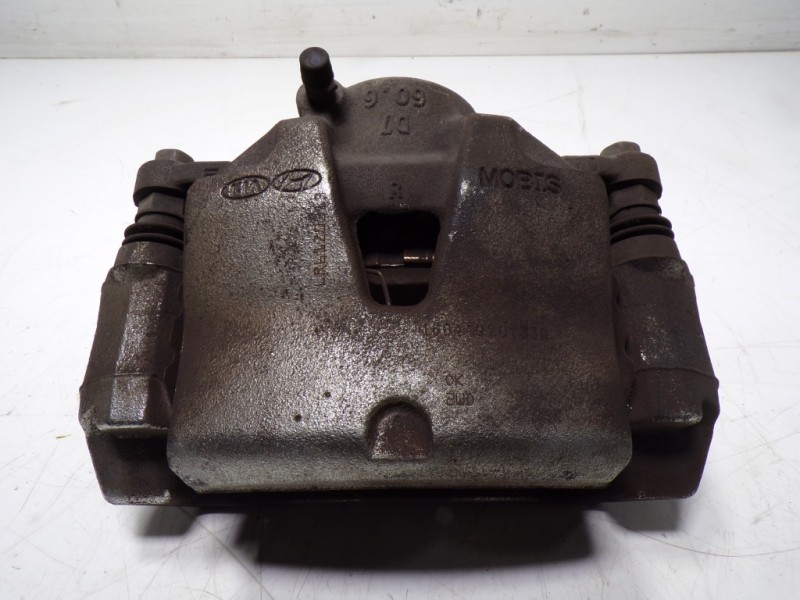 Recambio de pinza freno delantera derecha para hyundai tucson tecno safe 2wd bluedrive referencia OEM IAM 58190D7A50  