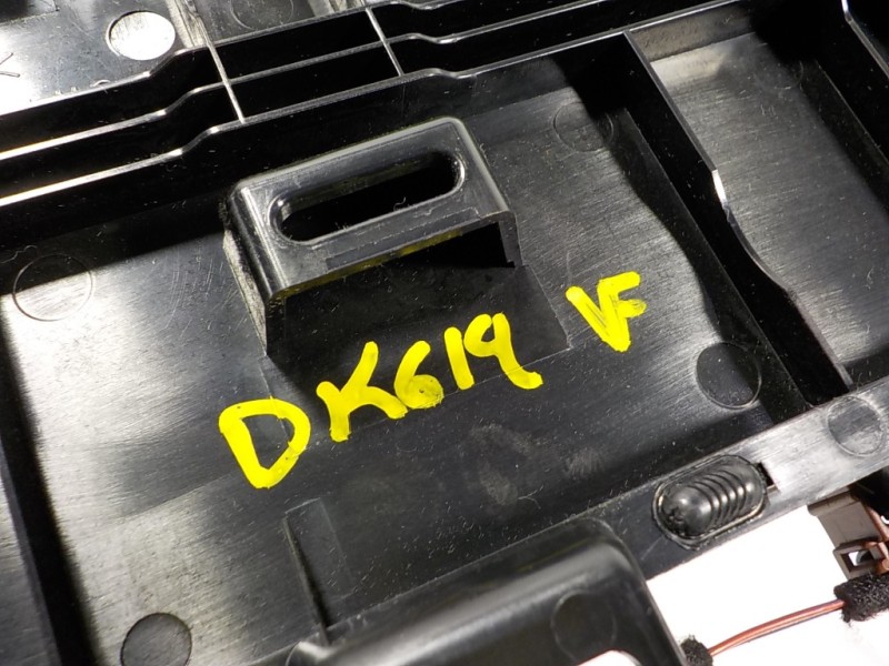 Recambio de guantera para bentley continental gt supersports referencia OEM IAM 3W1858108D 3W1857735D 3W1857120