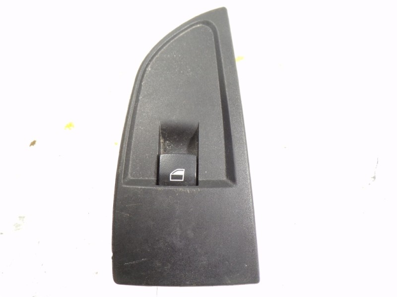 Recambio de mando elevalunas delantero derecho para bmw i3 (i01) 125 kw referencia OEM IAM 61319208107 920810702 