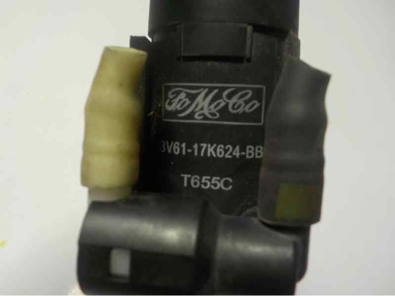 Recambio de bomba limpia para ford transit courier ambiente referencia OEM IAM 1791581 BV6117K624BB 