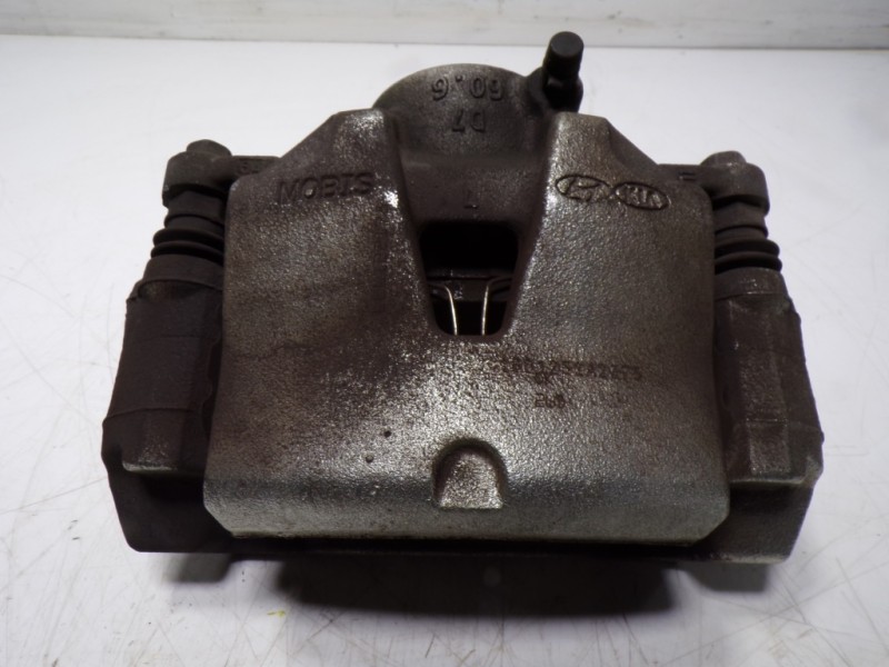 Recambio de pinza freno delantera izquierda para hyundai tucson tecno safe 2wd bluedrive referencia OEM IAM 58180D7A50  