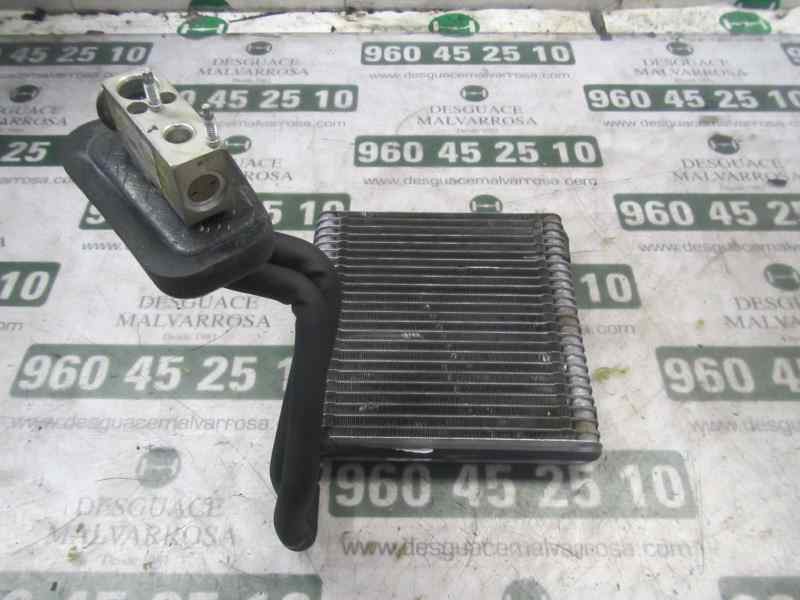 Recambio de evaporador aire acondicionado para ford fiesta (cb1) trend referencia OEM IAM 2109235  