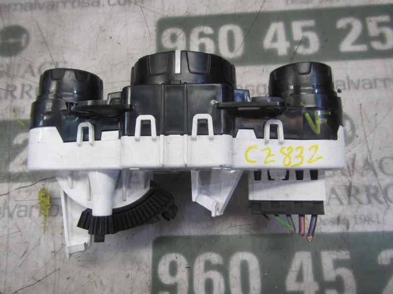 Recambio de mando climatizador para ford fiesta (cb1) trend referencia OEM IAM 1910755 C1B119980AC 