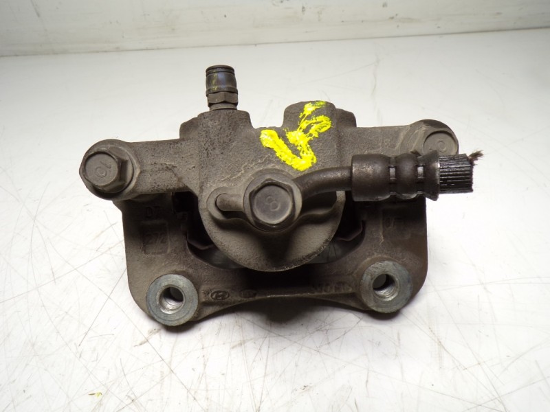 Recambio de pinza freno trasera derecha para hyundai tucson tecno safe 2wd bluedrive referencia OEM IAM 58311D7A00  