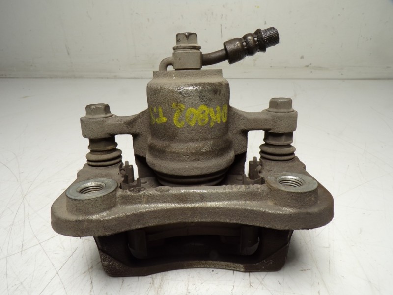 Recambio de pinza freno trasera derecha para hyundai tucson tecno safe 2wd bluedrive referencia OEM IAM 58311D7A00  