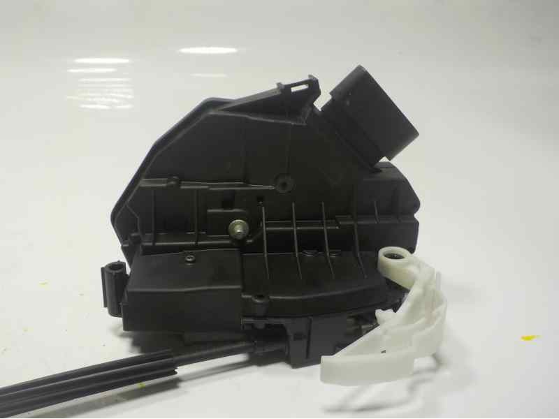 Recambio de cerradura puerta delantera derecha para ford transit courier ambiente referencia OEM IAM 2066073 BM5AA21812BH 