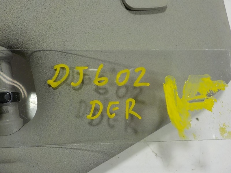 Recambio de parasol derecho para mercedes-benz clase c (w204) coupe 1.6 cat referencia OEM IAM A20781004107F59  