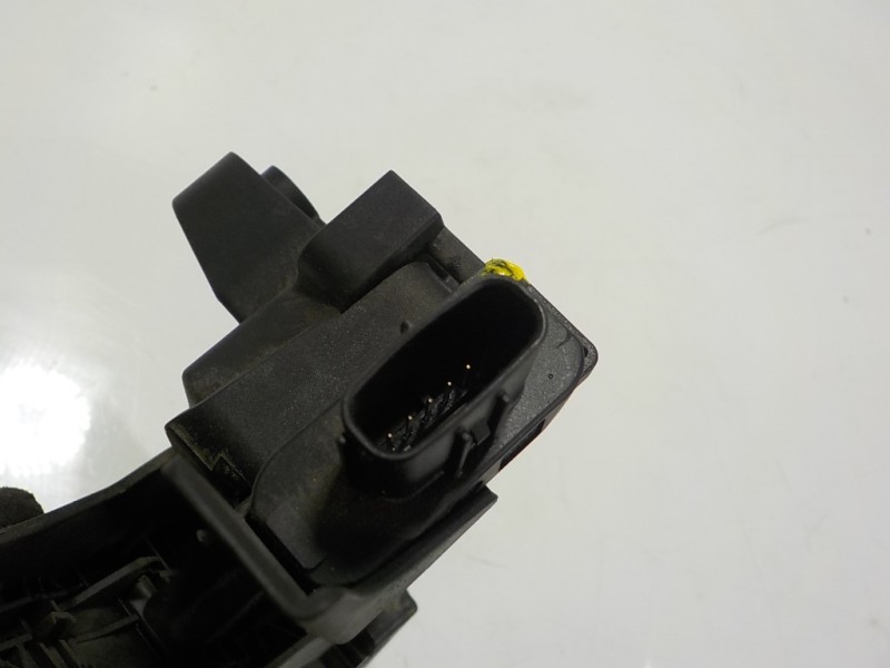 Recambio de potenciometro pedal para hyundai tucson tecno safe 2wd bluedrive referencia OEM IAM 32700B1000 32414400 